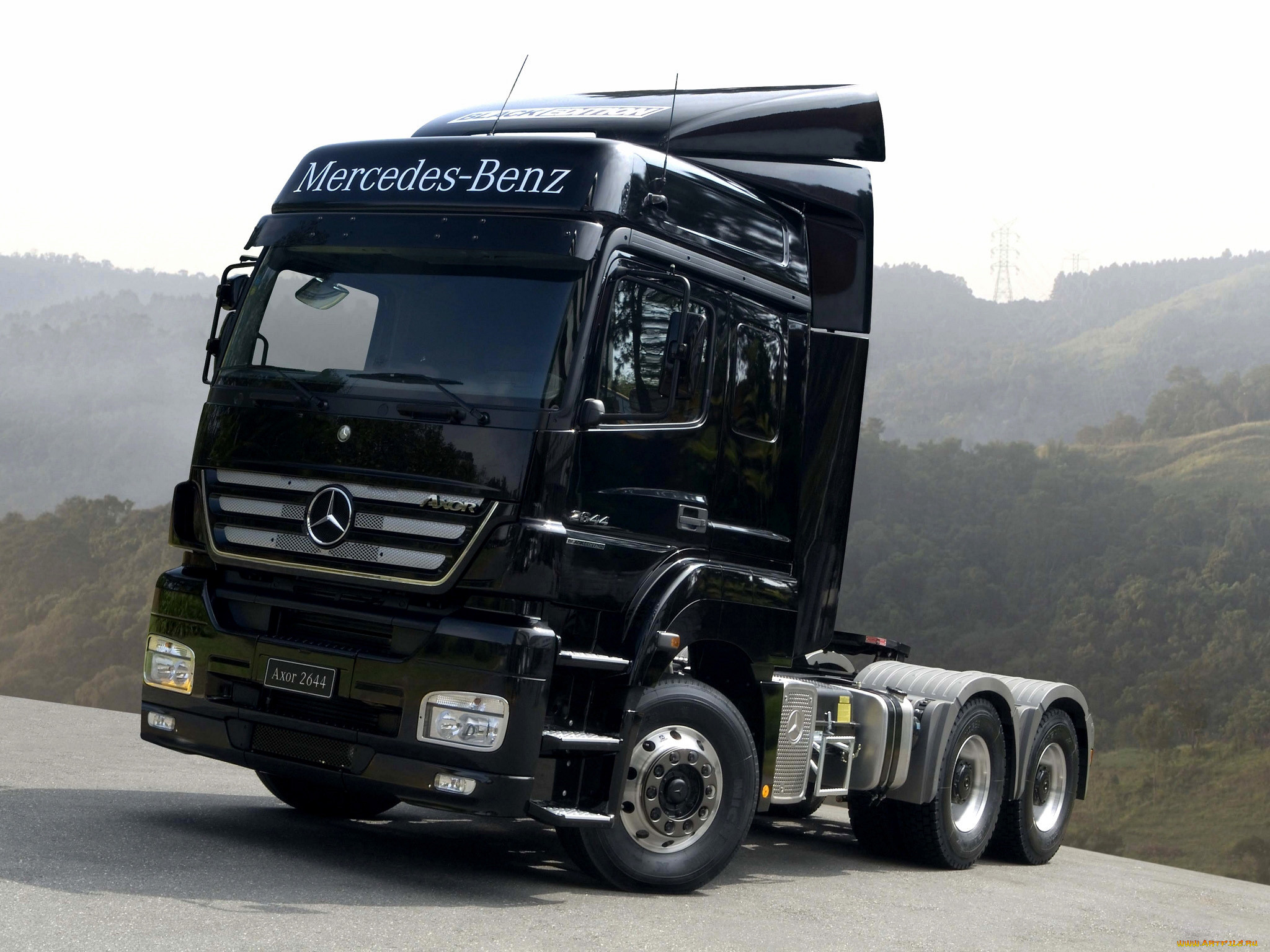 , mercedes, trucks